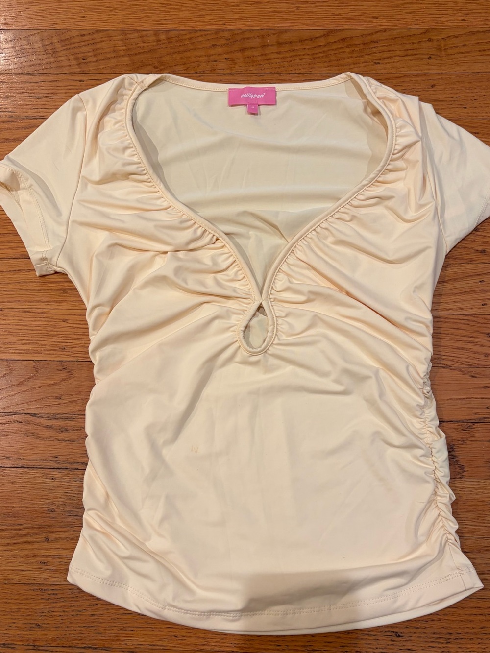Edikted Butter Yellow Ruched Keyhole Short Sleeve Top